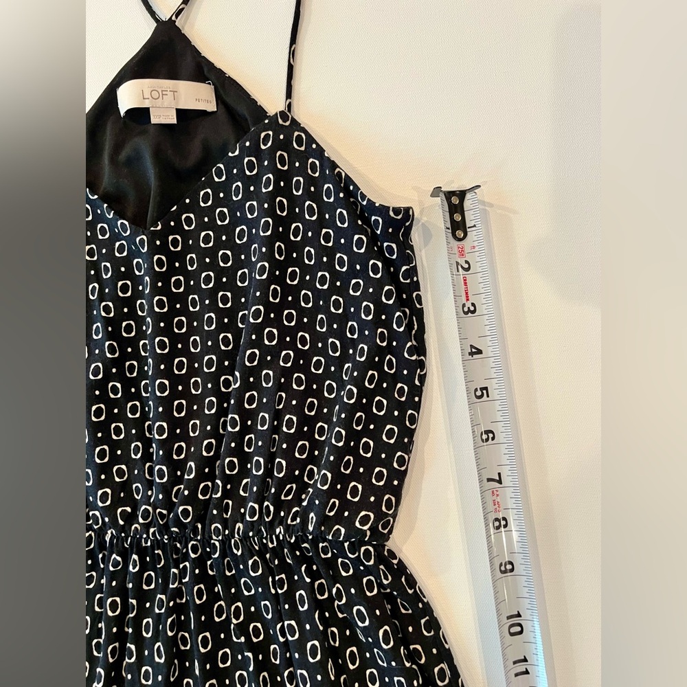 LOFT Petite Racerback Flowy Cinched Geometric Black White Mini XXSP Mini Dress - Picture 9 of 12
